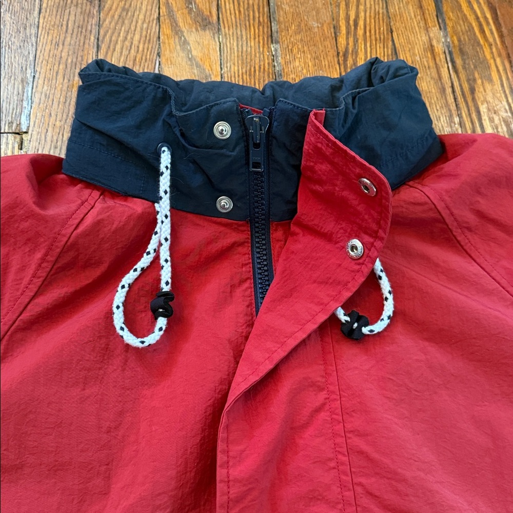 90’s Tommy Hilfiger Vintage Packable Hooded Jacket - Picture 5 of 14